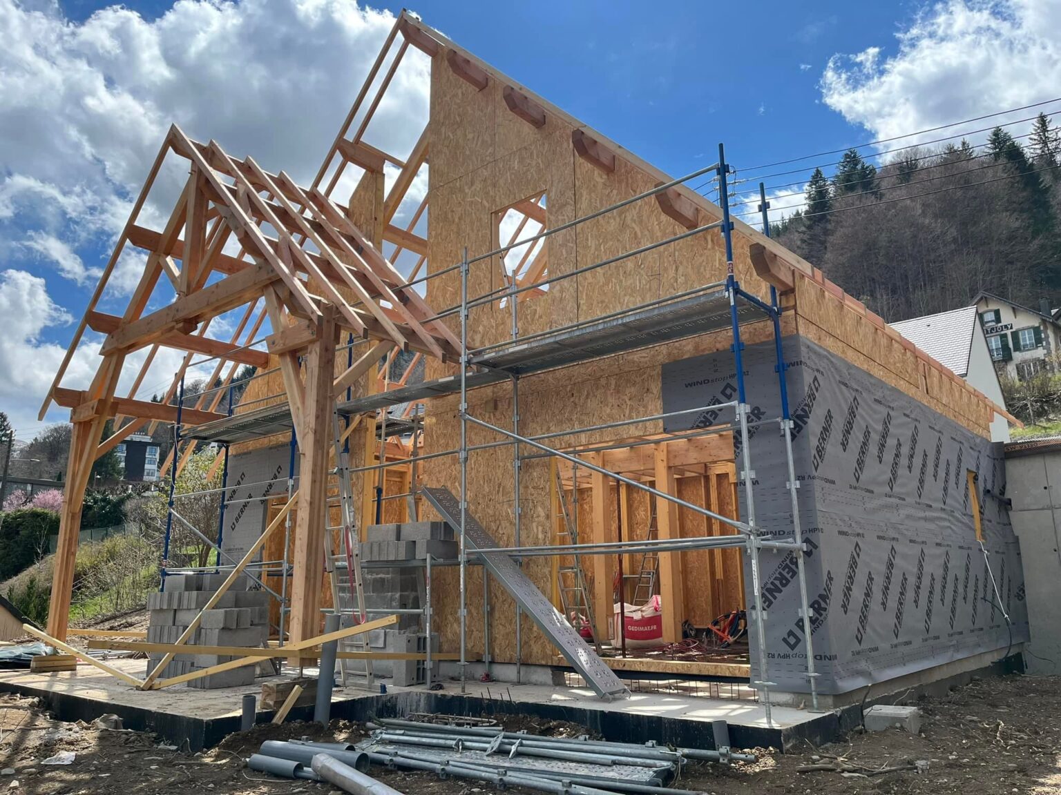 Réalisations couvreur Riom : toitures, bardages et extensions bois par Alnaya